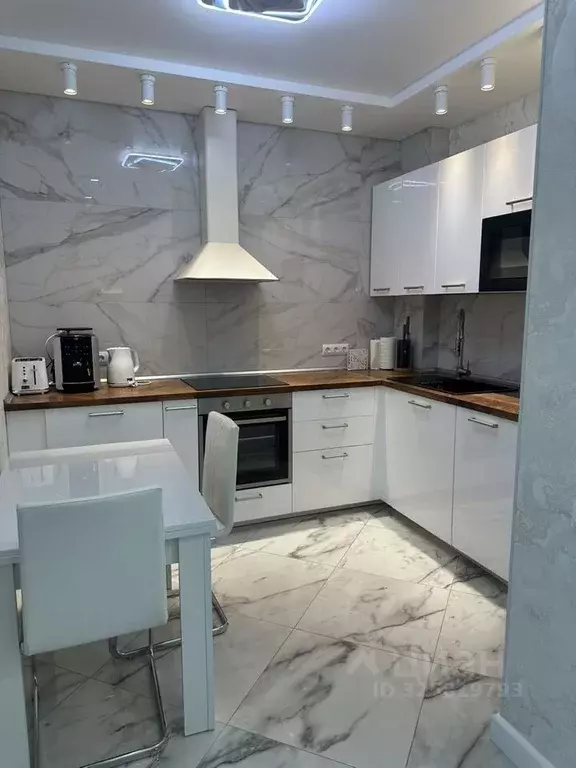 2-к кв. Омская область, Омск ул. Красный Путь, 103к3 (50.0 м) - Фото 1