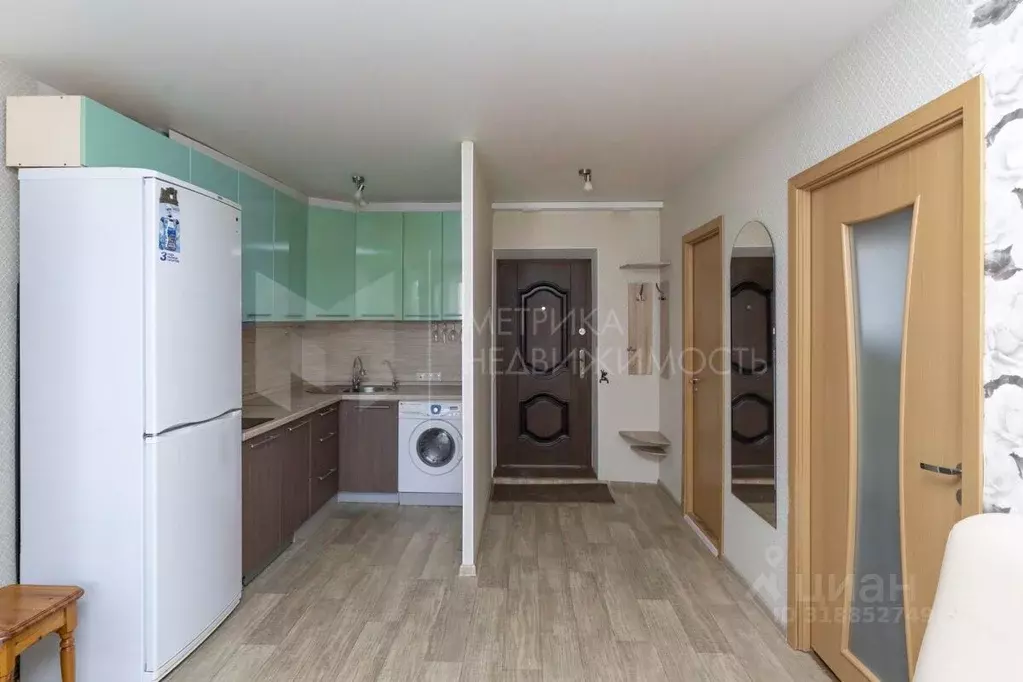 2-к кв. Тюменская область, Тюмень Олимпийская ул., 17 (30.0 м) - Фото 0