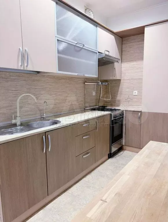2-к. квартира, 70 м, 8/12 эт. - Фото 1