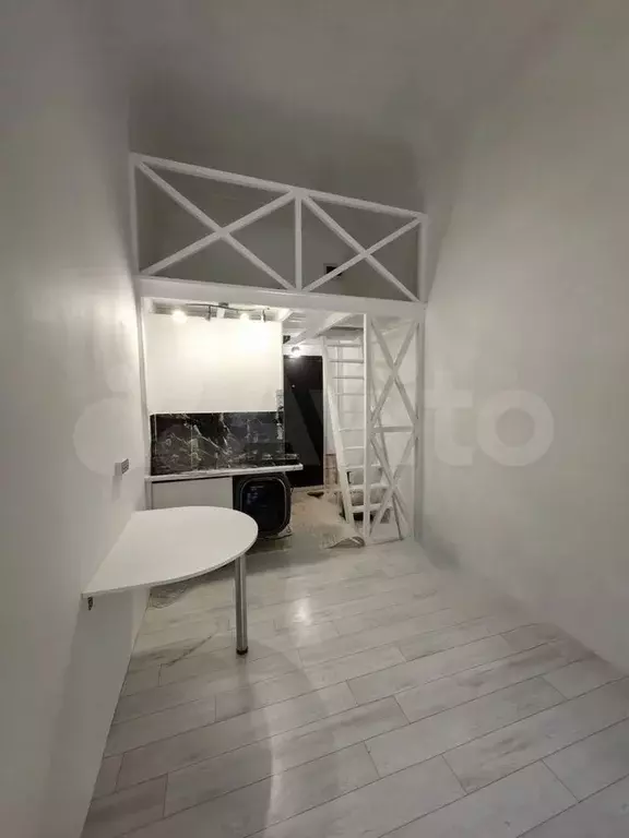 1-к. квартира, 18 м, 1/4 эт. - Фото 1