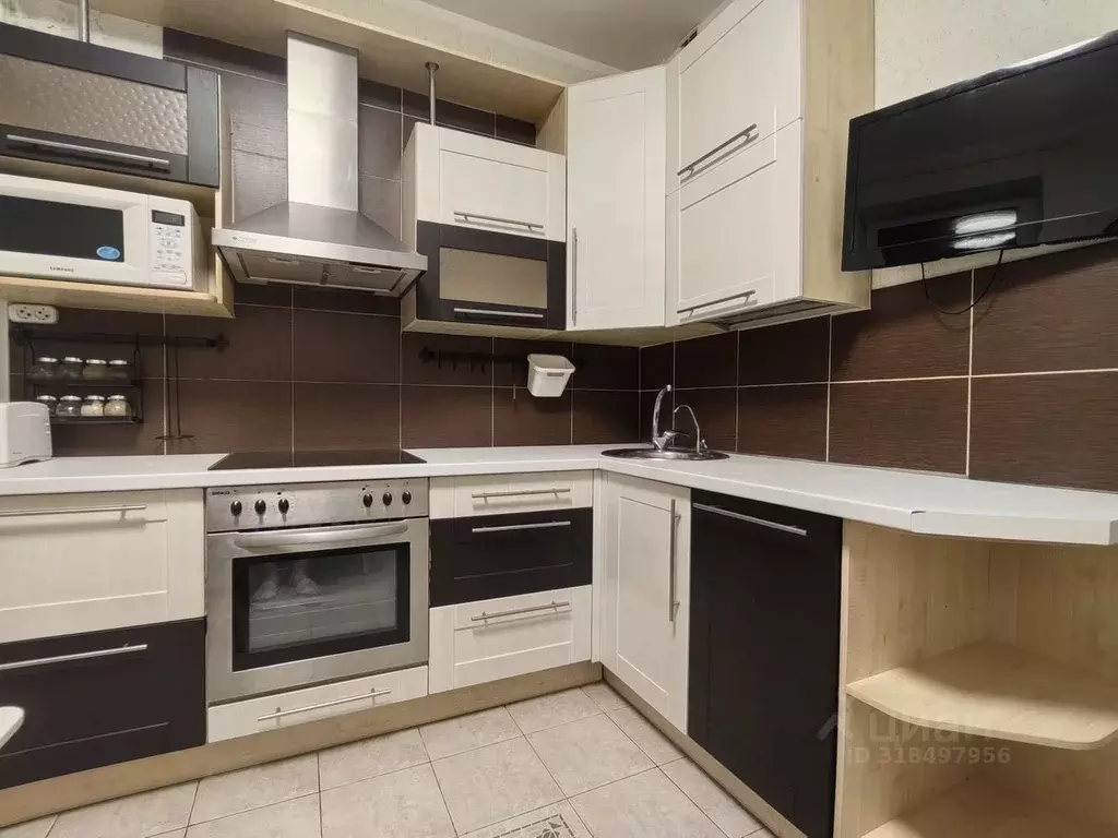 3-к кв. Санкт-Петербург ул. Шостаковича, 3к1 (77.0 м) - Фото 1