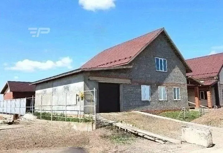 Дом в Оренбургская область, Оренбургский район, с. Благословенка ул. ... - Фото 1