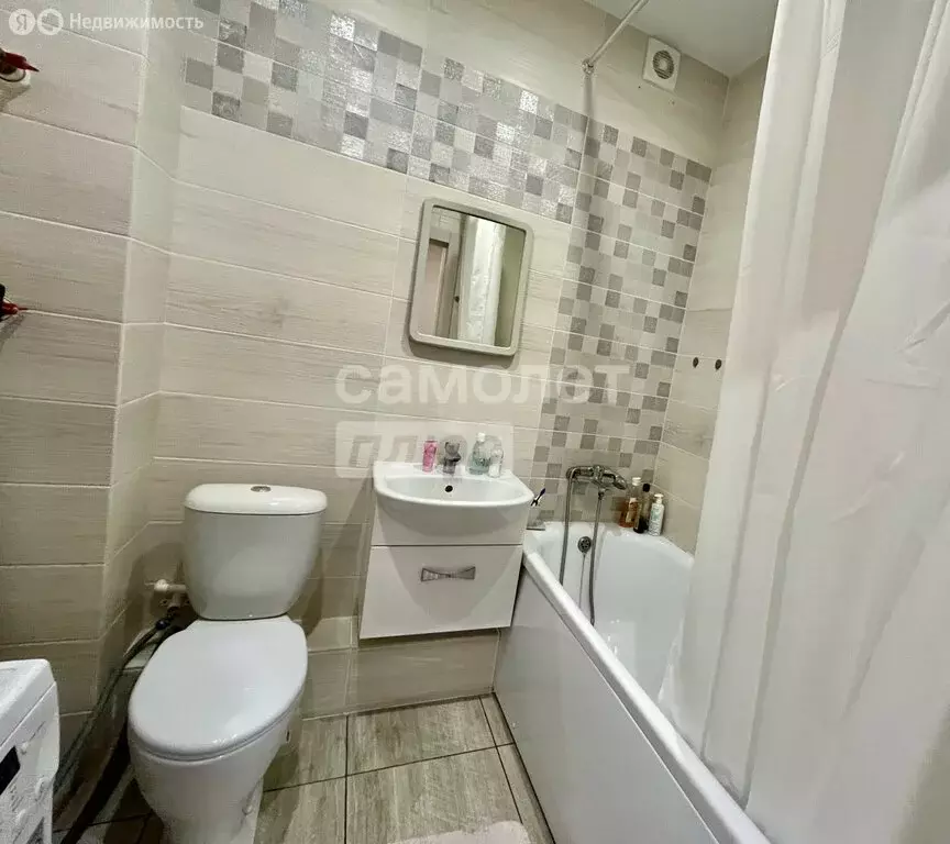 1-комнатная квартира: Первомайский, улица Строителя Николая Шишкина, ... - Фото 1