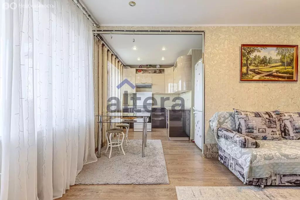 3-комнатная квартира: Казань, улица Липатова, 5 (55 м) - Фото 1