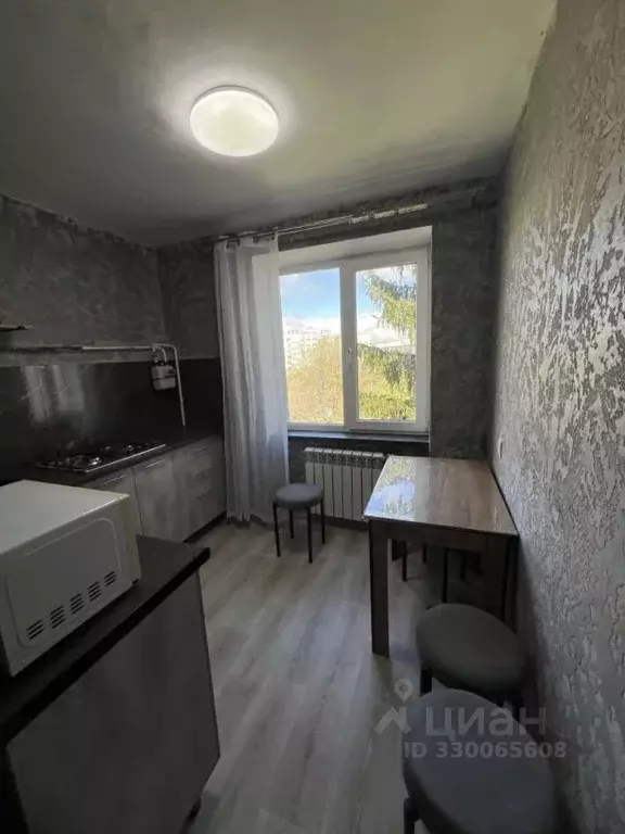 2-к кв. Крым, Симферополь ул. Залесская, 81 (50.0 м) - Фото 2