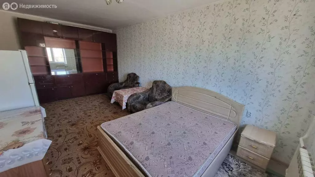 1к в 3-комнатной квартире (15 м) - Фото 0