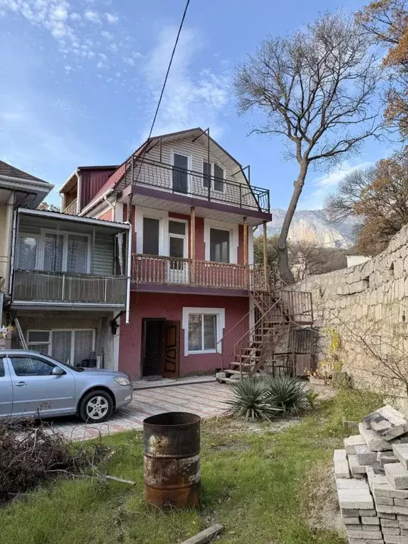 Таунхаус в Крым, Алупка ул. И. Левитана, 9 (133 м) - Фото 1