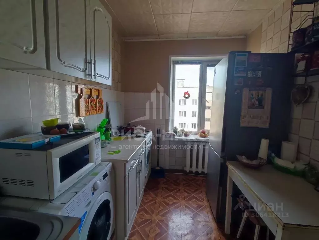 3-к кв. Брянская область, Брянск Рыночный пер., 2 (57.9 м) - Фото 0