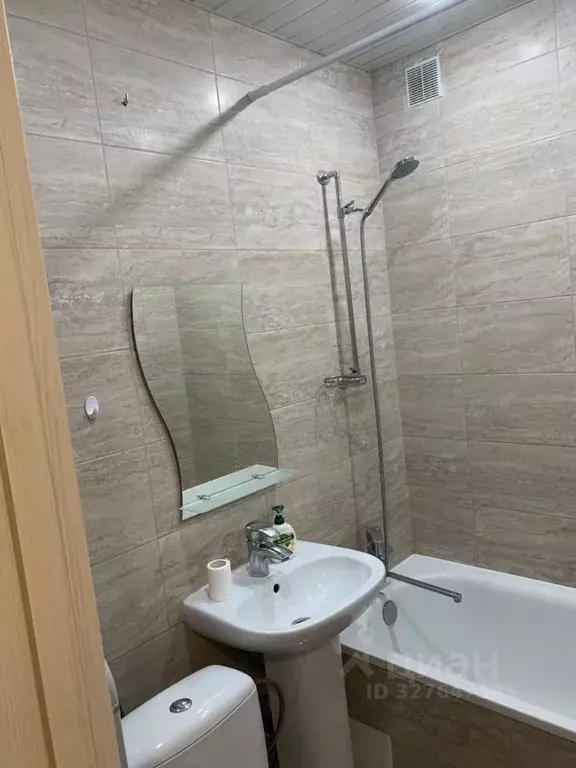 1-к кв. Крым, Керчь ул. Юных Ленинцев, 10 (30.0 м) - Фото 2