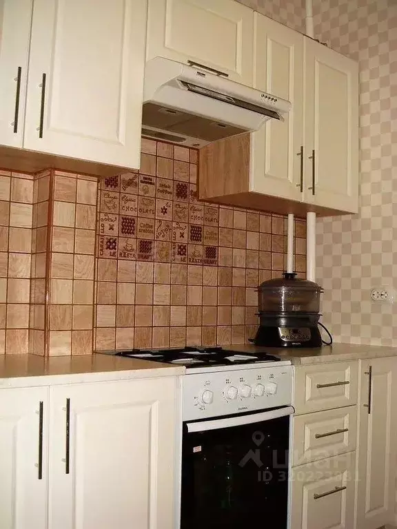 1-к кв. Краснодарский край, Геленджик Дивноморская ул., 37Бк4 (32.0 м) - Фото 0