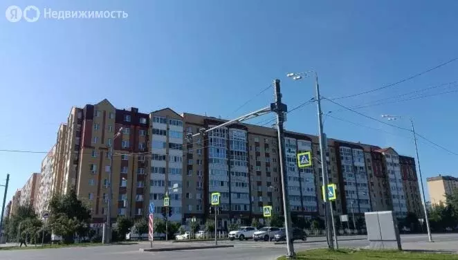 3-комнатная квартира: Тюмень, Западносибирская улица, 10 (73.4 м) - Фото 2