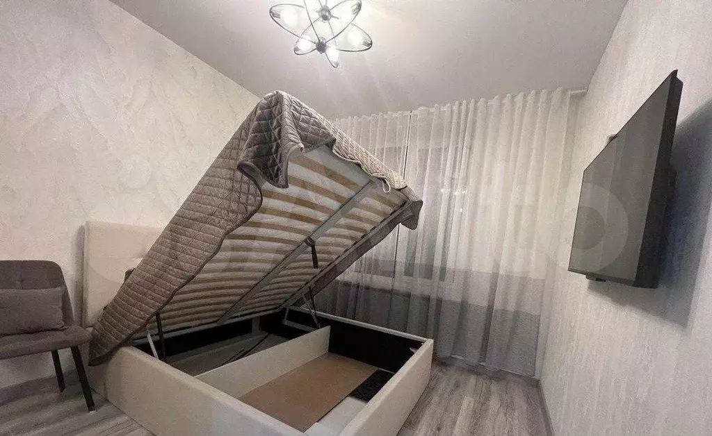 2-к. квартира, 40 м, 12/15 эт. - Фото 1