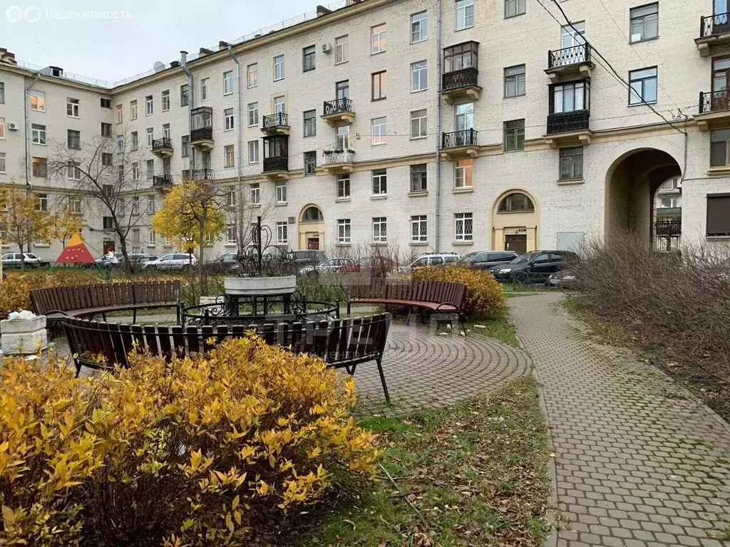 1к в 8-комнатной квартире (18 м) - Фото 1