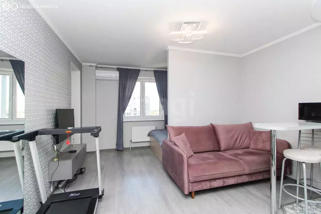 Квартира-студия: Тюмень, Таврическая улица, 9к1 (33.8 м) - Фото 1