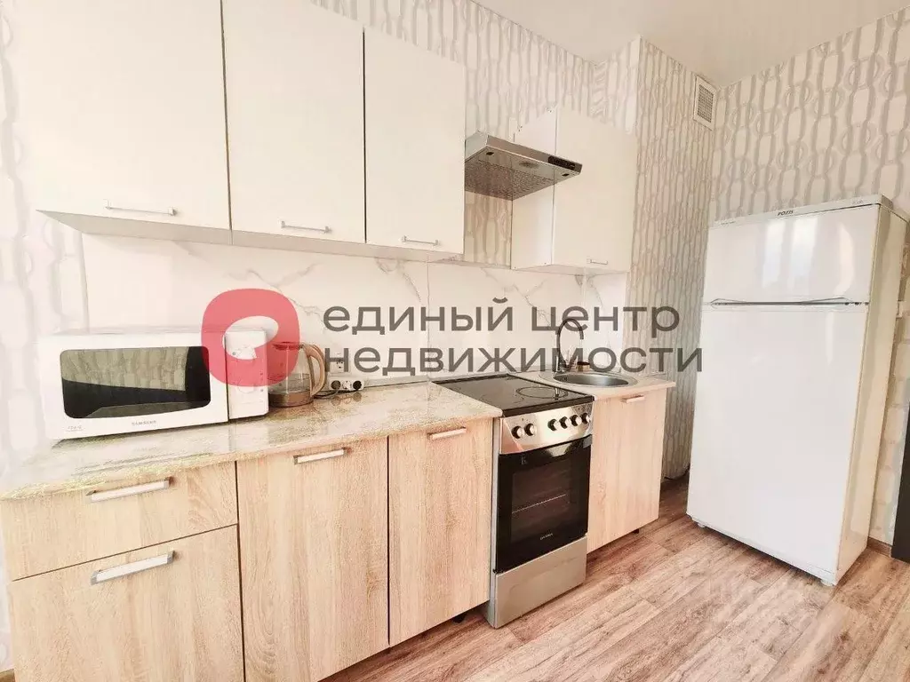 1-к кв. Тюменская область, Тюмень ул. Станислава Карнацевича, 5 (42.8 ... - Фото 1
