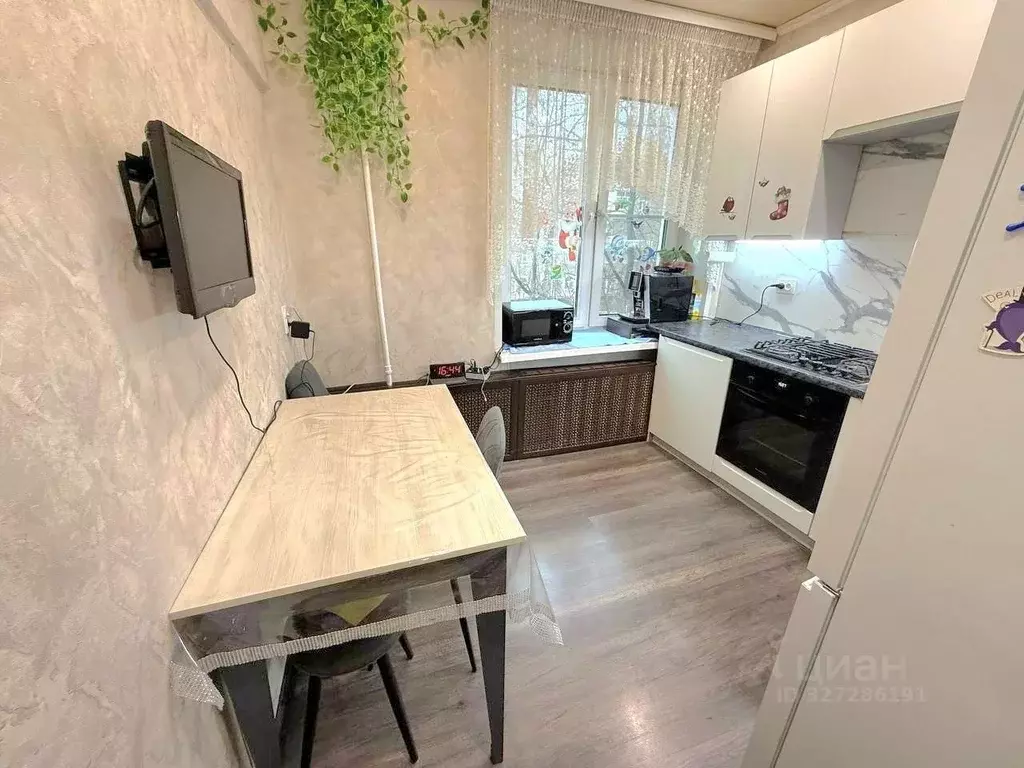 3-к кв. Москва ул. Чистова, 24 (73.2 м) - Фото 2