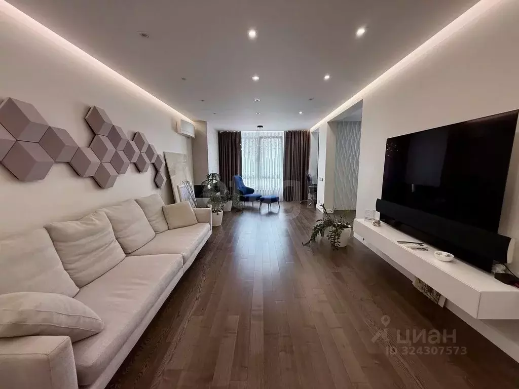 3-к кв. Крым, Симферополь ул. Тургенева (95.2 м) - Фото 1