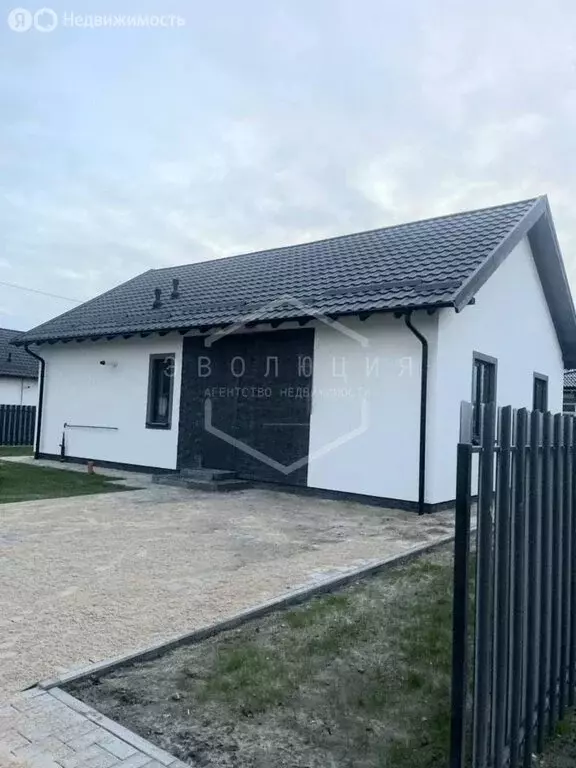 Дом в Калининградская область, Гурьевский муниципальный округ, посёлок ... - Фото 2