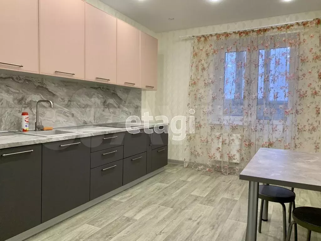 1-к. квартира, 40 м, 7/17 эт. - Фото 0