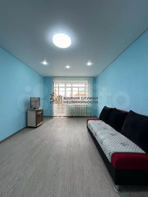 1-к. квартира, 40 м, 4/9 эт. - Фото 1