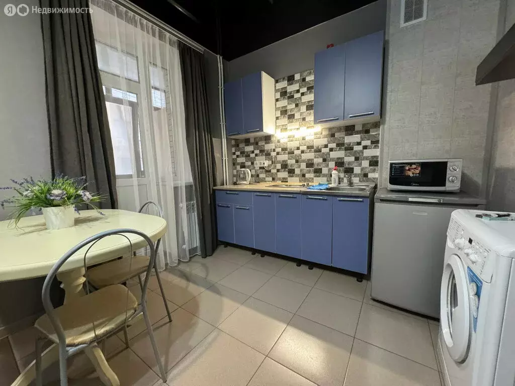 Квартира-студия: Азов, Красногоровская улица, 19 (27 м) - Фото 0