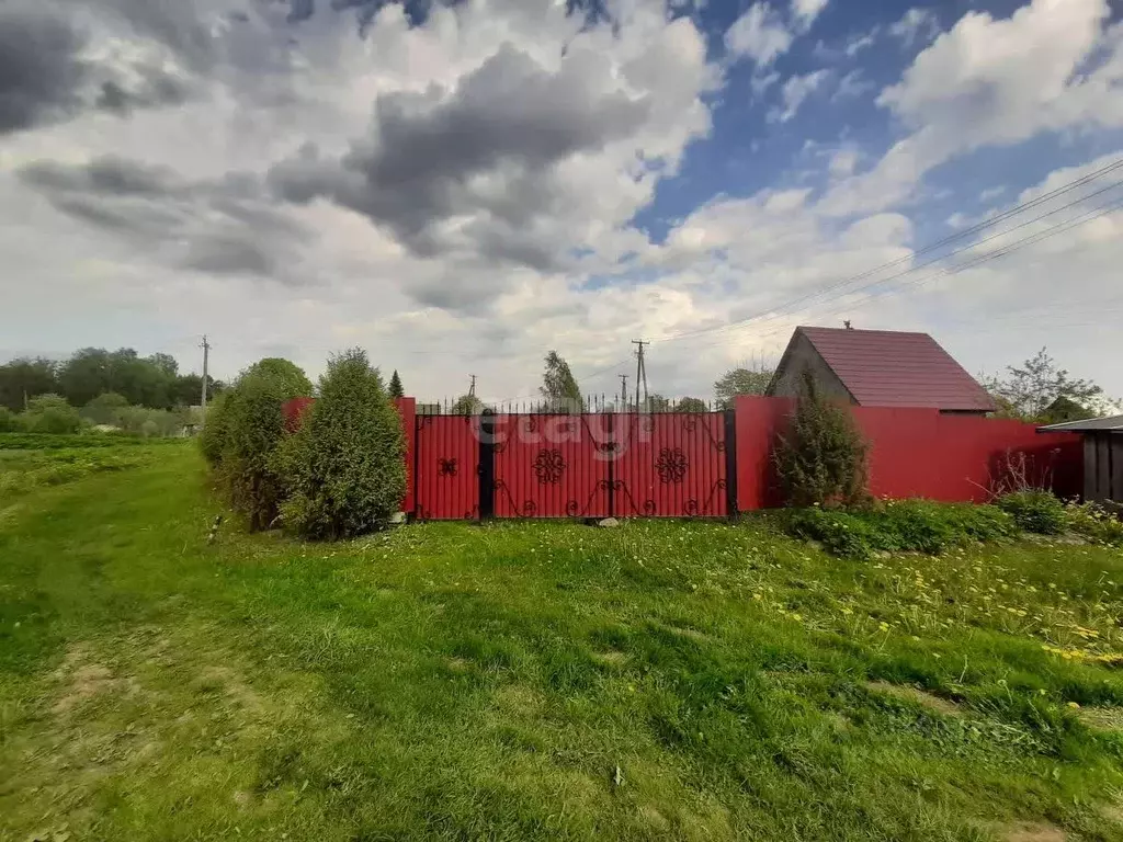 Дом в Ленинградская область, Киришский район, Глажевское с/пос, пос. ... - Фото 1
