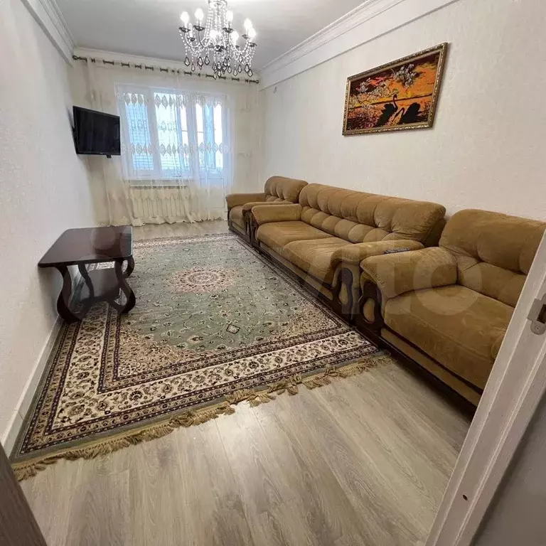 3-к. квартира, 70 м, 2/10 эт. - Фото 0