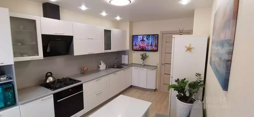 2-к кв. Ханты-Мансийский АО, Нягань 7-й мкр, 2 (57.0 м) - Фото 0