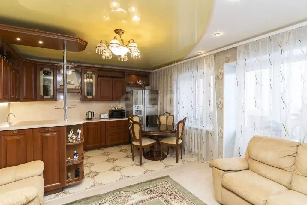 2-к кв. Тюменская область, Тюмень Широтная ул., 128 (70.1 м) - Фото 1