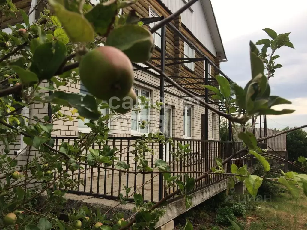 Дом в Воронежская область, Аннинский район, Васильевское с/пос, с. ... - Фото 1