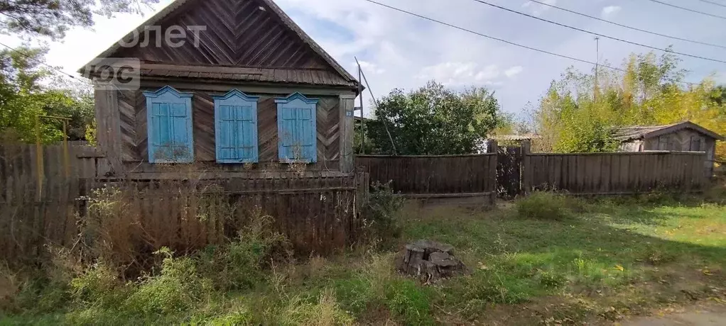 Дом в Астраханская область, Камызякский район, с. Алексеевка ... - Фото 0