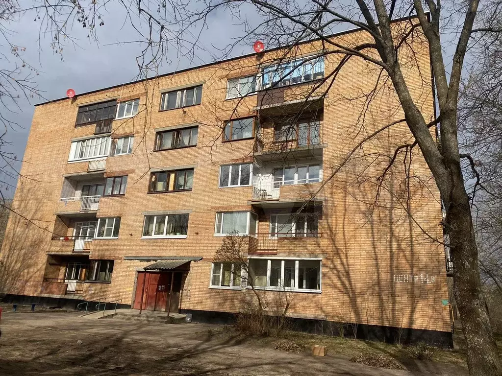 Комната 35,2 м в 8-к., 3/5 эт. - Фото 0
