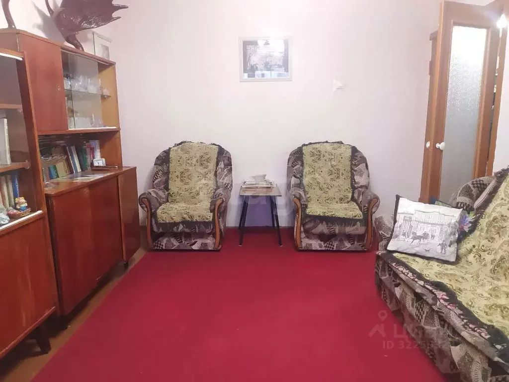 2-к кв. Смоленская область, Вязьма ул. Пушкина, 18 (51.9 м) - Фото 1