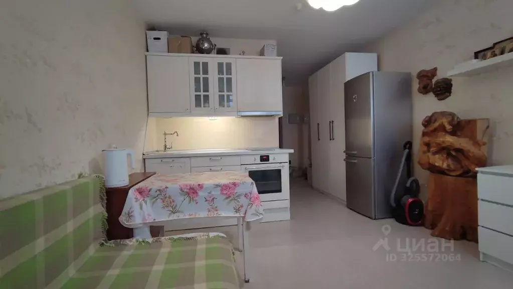 Студия Свердловская область, Екатеринбург ул. Рощинская, 27 (21.8 м) - Фото 1