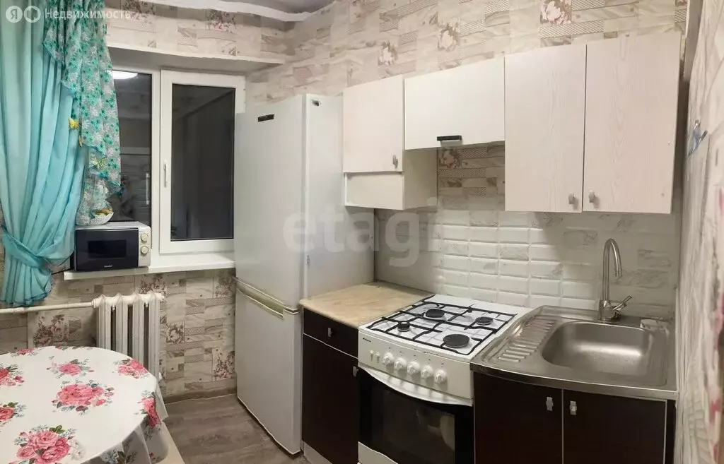 3-комнатная квартира: Озерск, Набережная улица, 63 (61.2 м) - Фото 1