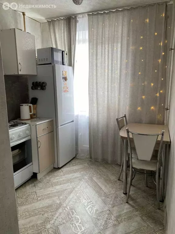 1-комнатная квартира: Саратов, улица имени В.И. Чемодурова, 14 (33 м) - Фото 1