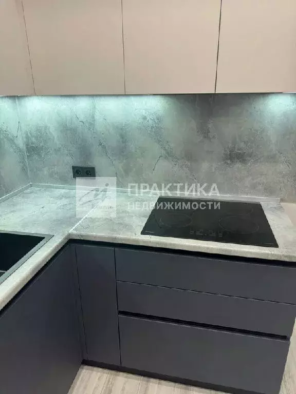 Продается 4-комнатная квартира - Фото 2