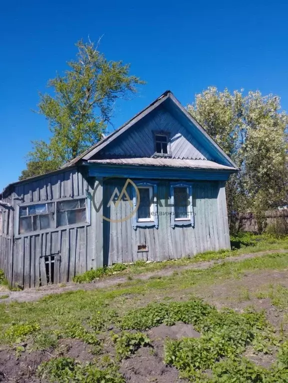 Дом в Башкортостан, Нуримановский район, Красногорский сельсовет, с. ... - Фото 1
