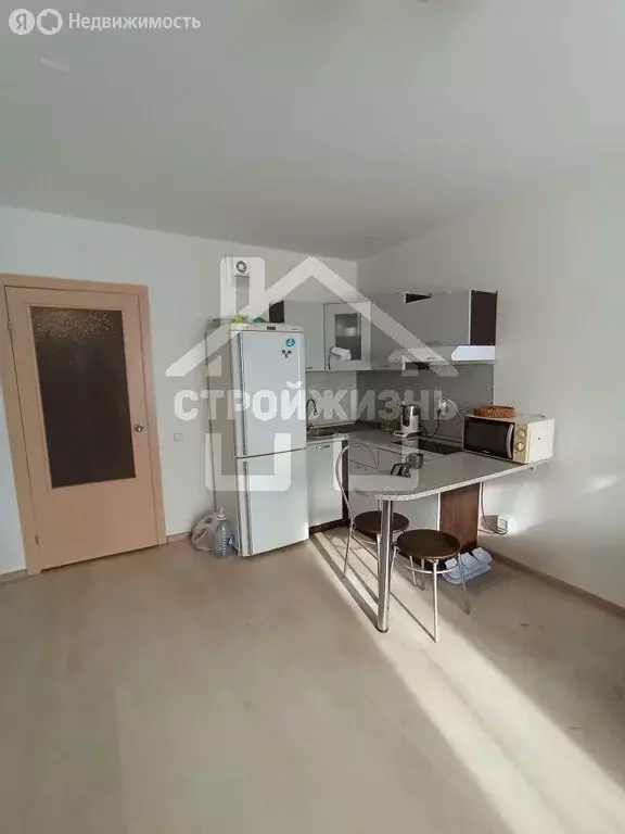 Квартира-студия: Екатеринбург, Рассветная улица, 8к3 (26 м) - Фото 1