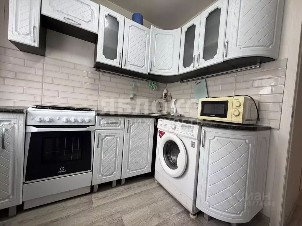 2-к кв. Пермский край, Березники Юбилейная ул., 81 (40.4 м) - Фото 1
