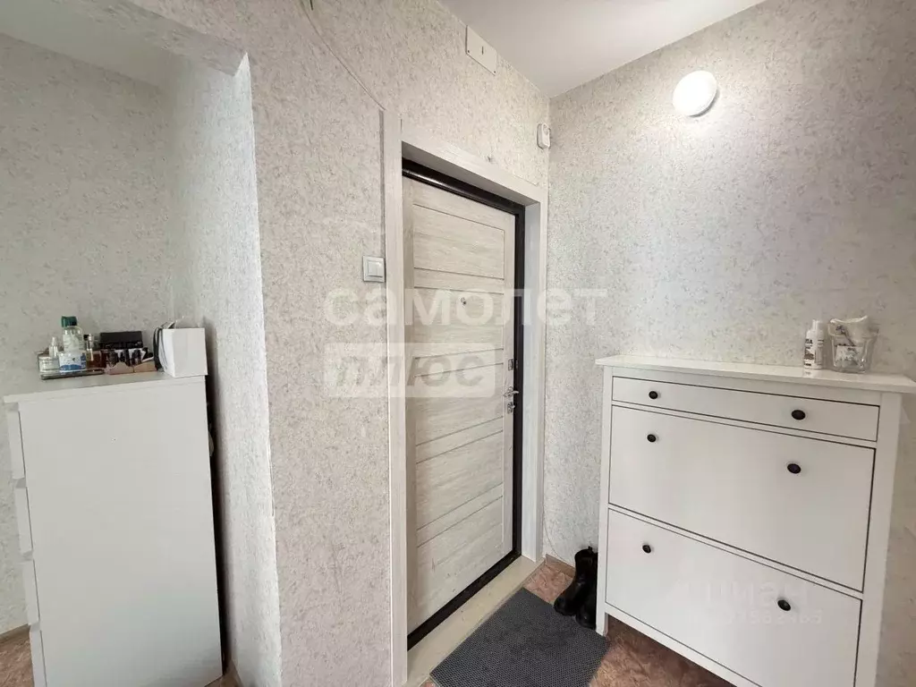 1-к кв. Омская область, Омск Сибирский просп., 45 (40.4 м) - Фото 1