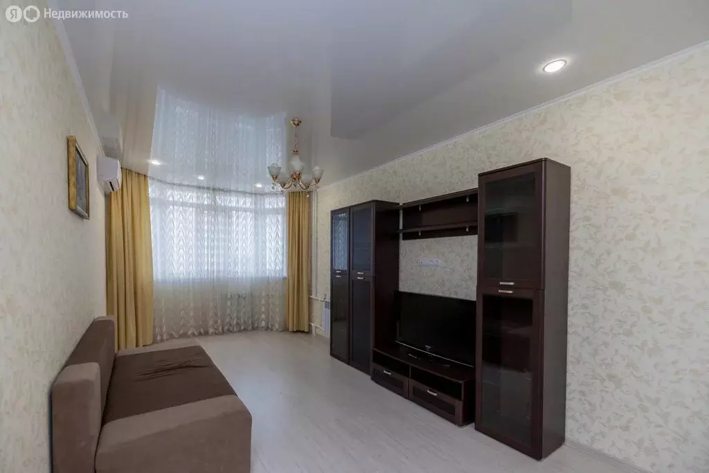 1-комнатная квартира: Оренбург, Салмышская улица, 65 (41 м) - Фото 0