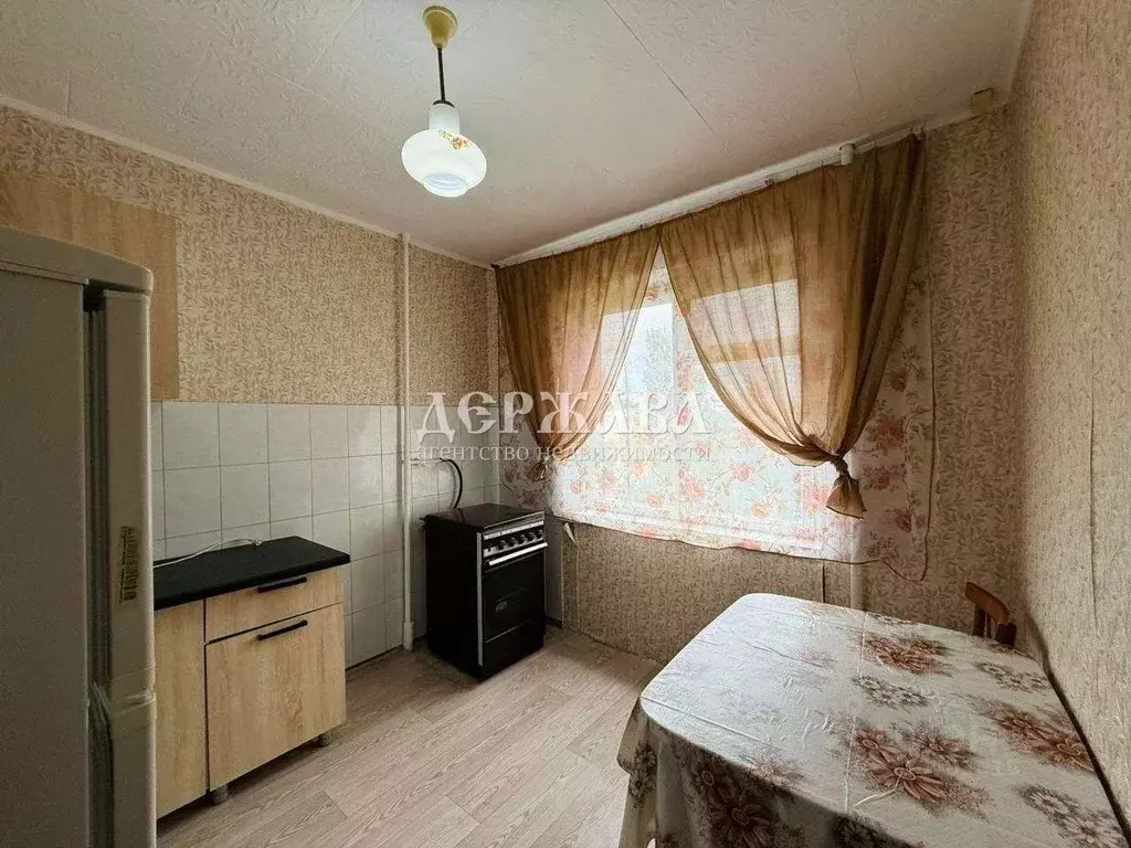 3-к кв. Белгородская область, Старый Оскол Рудничный мкр, 10 (62.2 м) - Фото 1