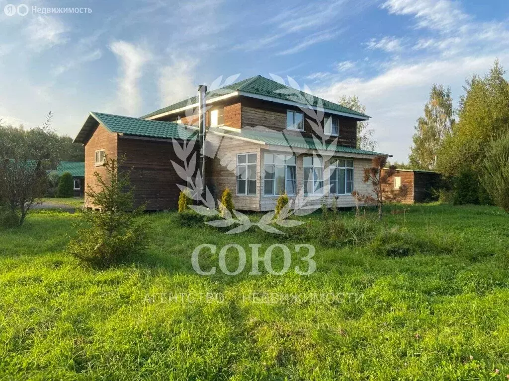 Дом в Калужская область, Жуковский муниципальный округ, село ... - Фото 2