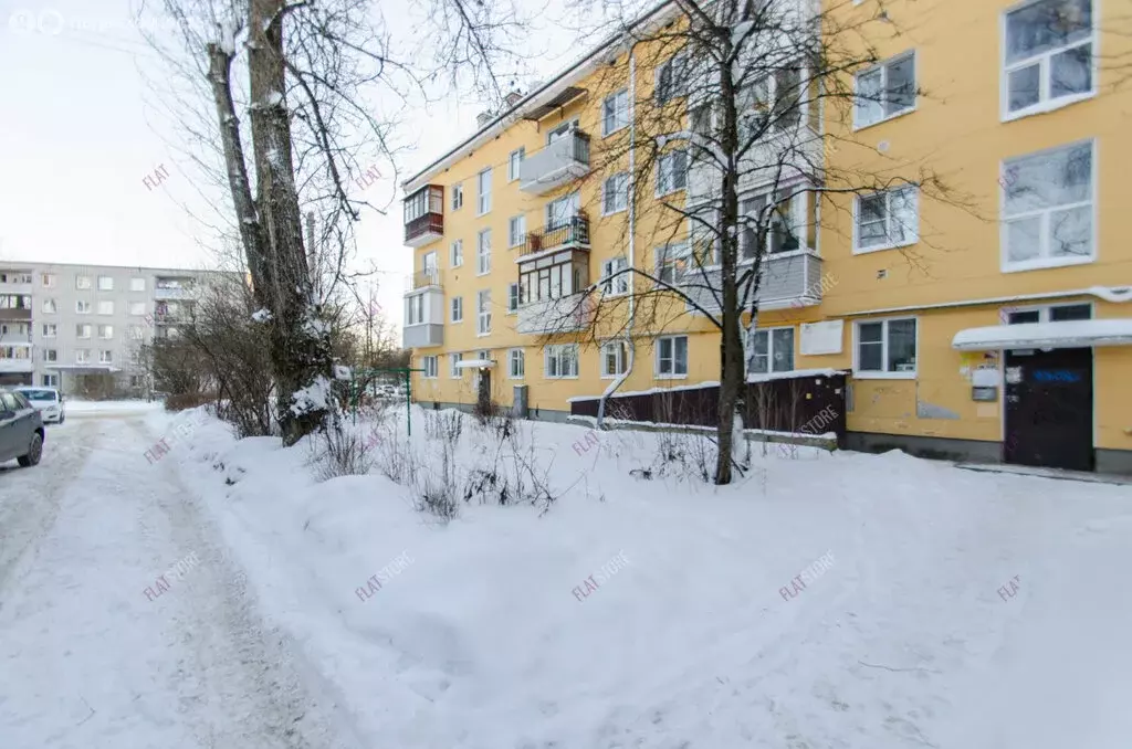 2-комнатная квартира: Гатчина, улица Лейтенанта Шмидта, 14 (47.5 м) - Фото 1