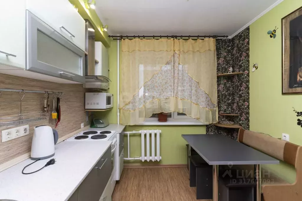 1-к кв. Тюменская область, Тюмень Малая Боровская ул., 38/5 (35.0 м) - Фото 0
