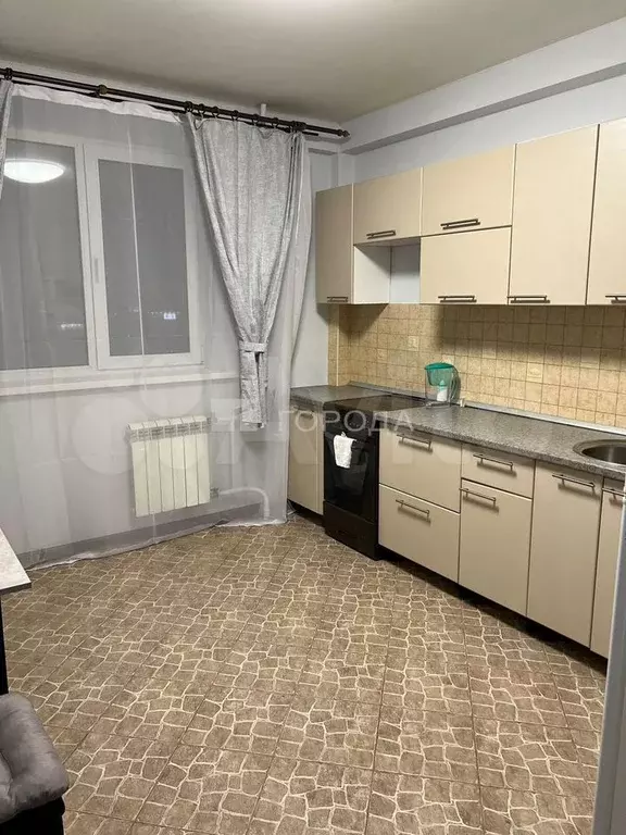 1-к. квартира, 38 м, 7/10 эт. - Фото 1