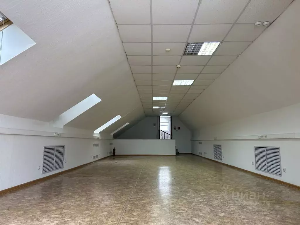 Офис в Башкортостан, Уфа Сельская Богородская ул., 18к1 (108 м) - Фото 1