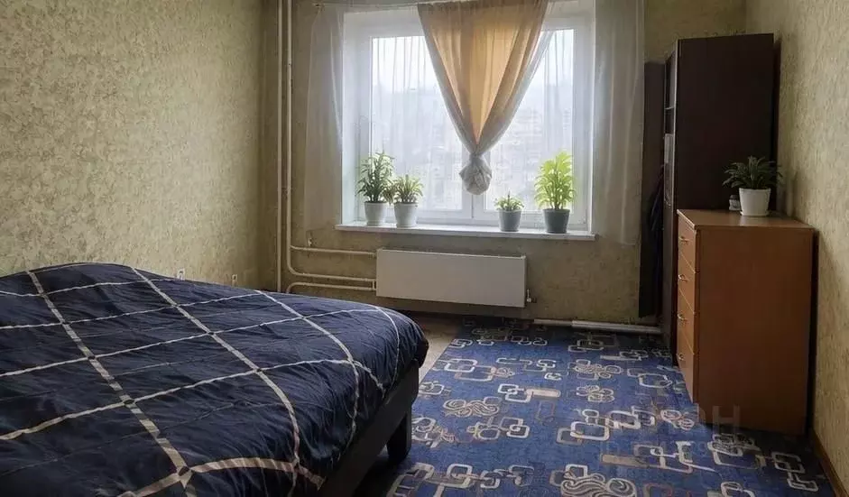 3-к кв. Москва просп. Защитников Москвы, 7к2 (80.0 м) - Фото 2