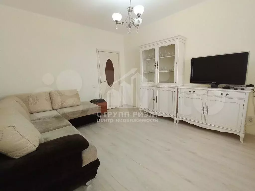 2-к. квартира, 60 м, 3/9 эт. - Фото 1